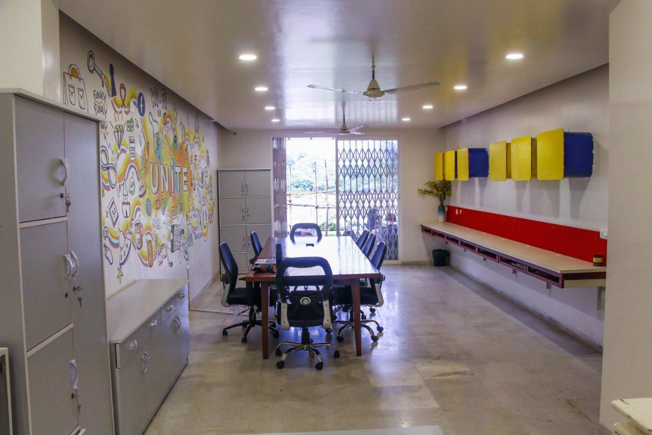 Urban Nomads Pune Exterior foto